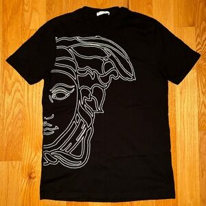 Versace Giant Medusa Logo Tshirt 🔥